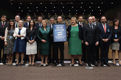 group photo of UN representatives with the secretary general